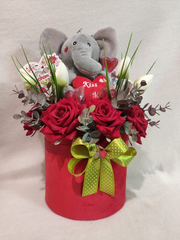 Walentynkowy Skarb: Flower Box dla Zakochanych
